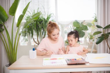 mutlu bir aile boyama