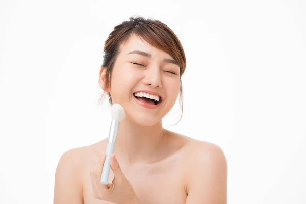 Belleza Retrato Joven Asiática Mujer Sonrisa Con Cepillo Mejilla Cuidado — Foto de Stock