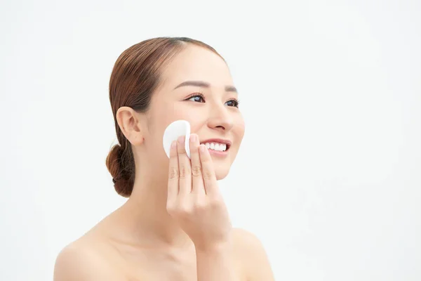 Belleza Retrato Mujer Cuidado Piel Salud Negro Máscara Fondo Blanco — Foto de Stock