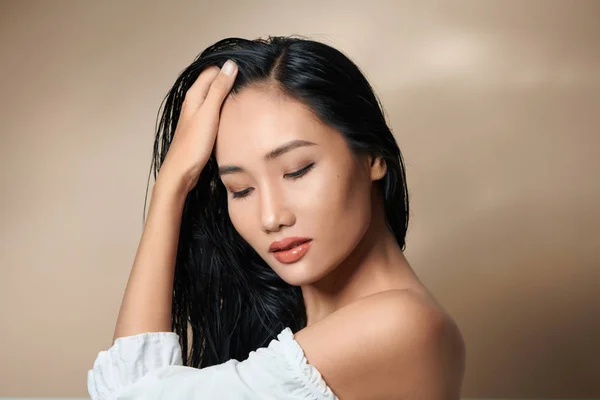 Belleza Mujer Asia Belleza Para Fondo Beige — Foto de Stock