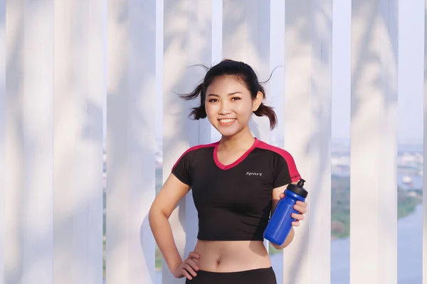 Aufnahme Einer Schönen Läuferin Mit Einer Wasserflasche Fitness Frau Macht — Stockfoto