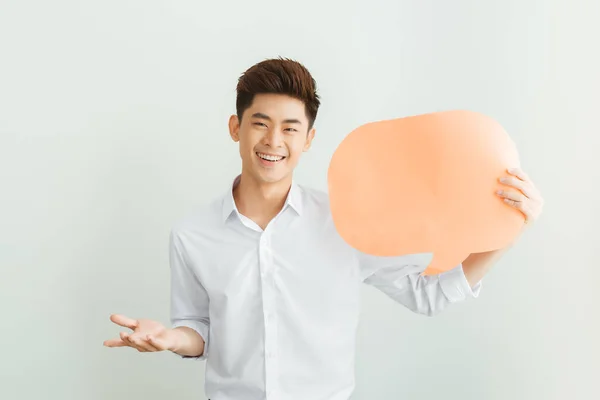 Retrato Joven Asiático Sosteniendo Una Burbuja Habla Vacía Sobre Fondo —  Fotos de Stock