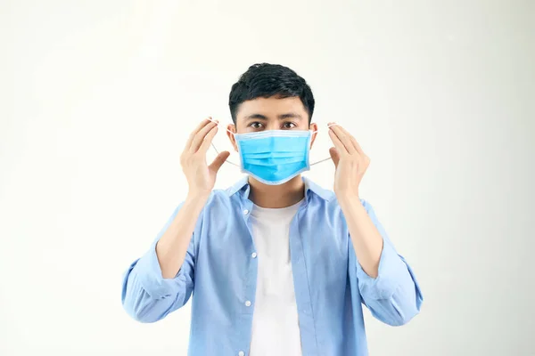 사람들이 코로나 Covid Sars Cov 감염을 바이러스 마스크를 착용하고 — 스톡 사진
