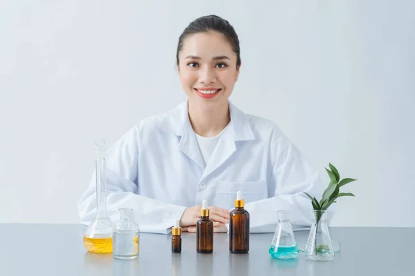 Organický Přírodní Kosmetický Přípravek Laboratoři Pro Testování Dermatologis Koncepce Krásy — Stock fotografie