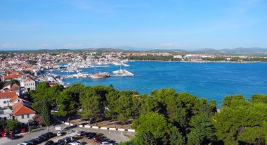 Küçük tesisi kasaba Vodice.