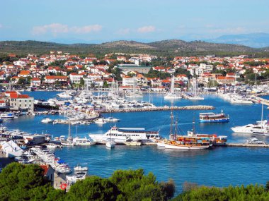 Küçük tesisi kasaba Vodice.