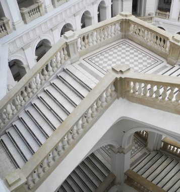 Merdivenler Varşova Politeknik.