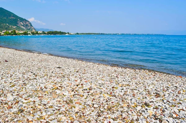 Παραλία στα Καμένα Βούρλα, Ελλάδα. — Φωτογραφία Αρχείου