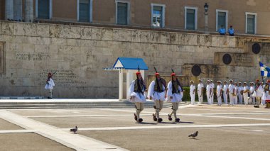 Atina'da Muhafız değişim.