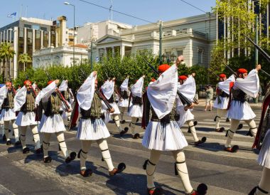 Muhafızlar'ın Atina'daki geçit değiştirme.