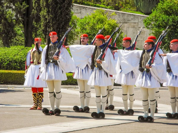 Παρέλαση αλλαγή φρουράς στην Αθήνα. — Φωτογραφία Αρχείου