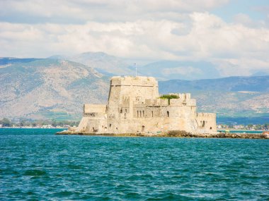 Kale Bourtzi, liman, Nafplion, Yunanistan.