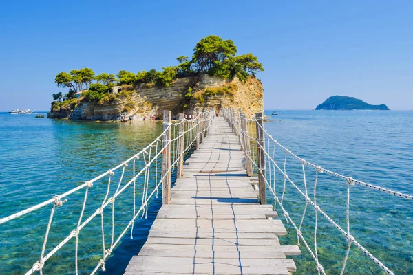 Köprü'den, küçük ada Cameo, Zakynthos, Yunanistan.
