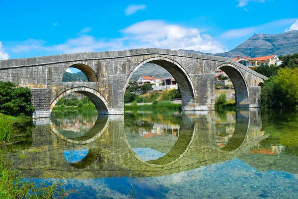 Il Ponte Arslanagico . — Foto Stock