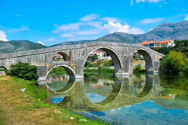 Il Ponte Arslanagico . — Foto Stock