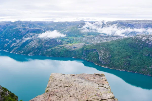 Pedra de púlpito ou prekestolen . — Fotografia de Stock