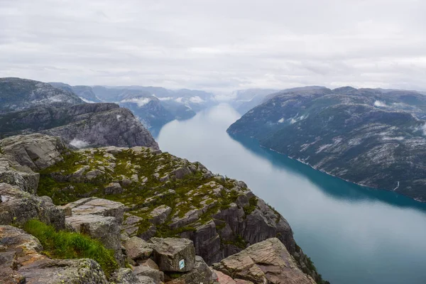 Lysefjord manzarası, Kürsü Kayası. — Stok fotoğraf