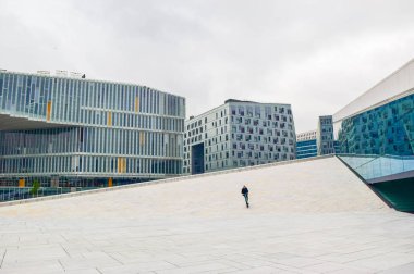 Norveç 'teki modern Oslo Opera Binası.