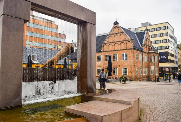 Rukavicová fontána Christina II. v Oslu. — Stock fotografie