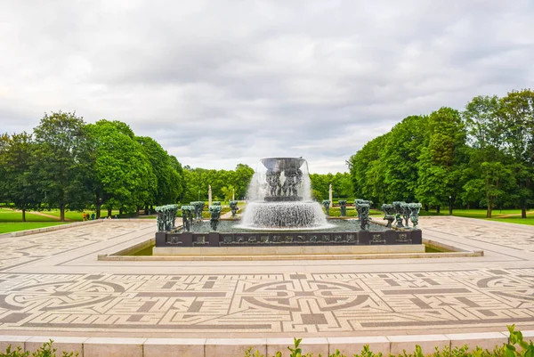 ノルウェー、オスロでヴィーゲラン彫刻公園. — ストック写真