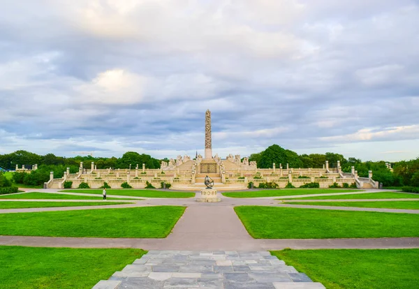 Vigeland skulpturenpark in oslo, norwegen. — Stockfoto