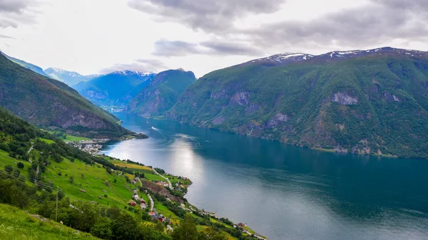 Krajobraz Aurlandsfjord w Norwegii. — Zdjęcie stockowe
