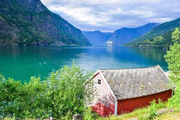 El paisaje de Nereyfjord en Noruega . —  Fotos de Stock