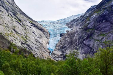 Norveç 'teki Briksdalsbreen Buzulu.
