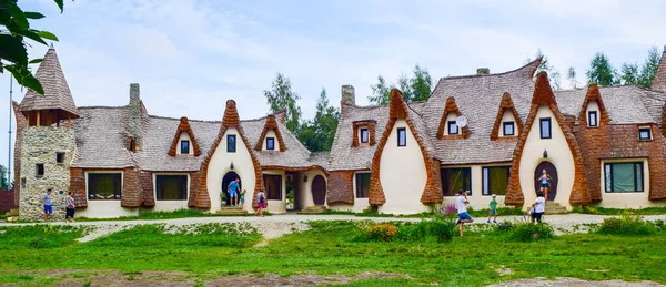 Porumbacu Sus Roumanie Juillet 2018 Touristes Près Clay Castle Valley — Photo