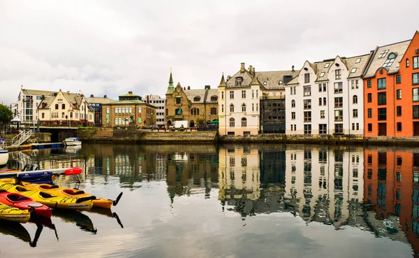 Alesund Norveç Jyne 2019 Norveç Batısındaki Atlas Okyanusu Nun Yedi — Stok fotoğraf