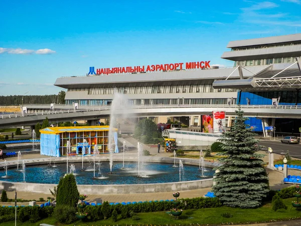 Minsk Vitryssland Juni 2018 Huvudbyggnaden Och Territoriet Minsk National Airport — Stockfoto