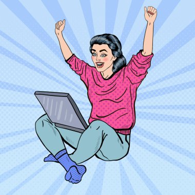 Pop Art Laptop ve eller yukarı olan kadın heyecan. Vektör çizim