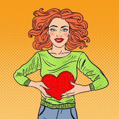 Pop Art peluş kalp aşık güzel bir kadın. Vektör çizim