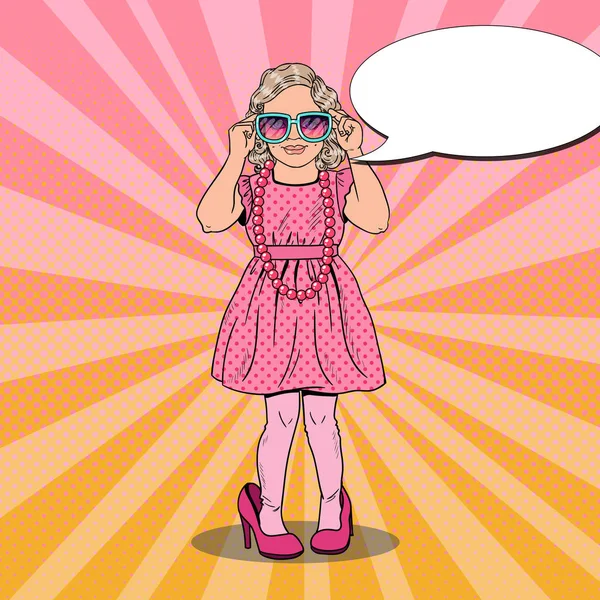 Little Girl in Mothers Shoes and Sunglasses. Modèle de mode. Illustration vectorielle Pop Art — Image vectorielle