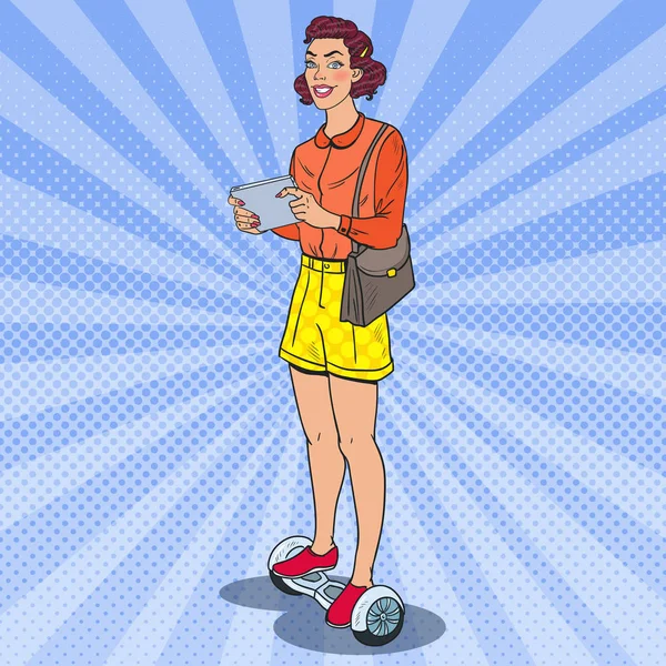 Pop Art Woman cu Tablet Riding Gyroscooter. Transportul urban cu autoechilibrare electrică. Ilustrație vectorială — Vector de stoc