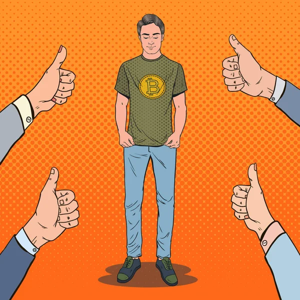 Pop Art Young Man Vestindo em camiseta com Bitcoin Print e polegares para cima mãos. Criptomoeda Negócios. Ilustração vetorial —  Vetores de Stock