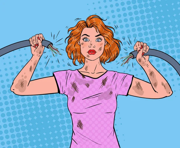 Pop Art Belle femme tenant le câble électrique cassé après un accident domestique. Illustration vectorielle — Image vectorielle