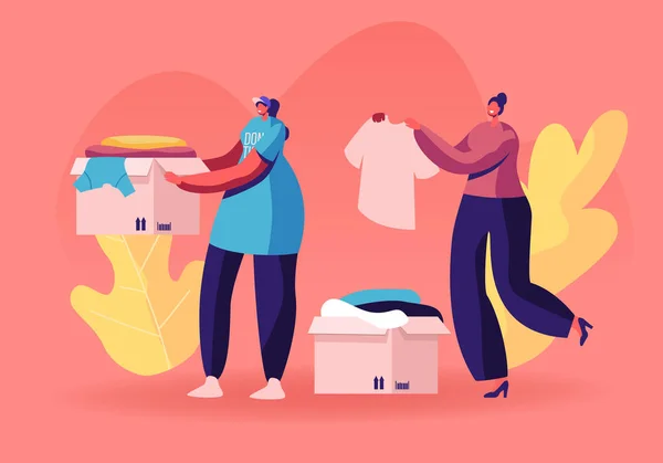 Önzetlen, kedves női önkéntesek pólóban, jótékonysági jelképpel, akik koldusoknak gyűjtenek ruhákat. — Stock Vector