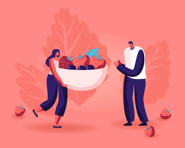 Healthy Eating, Cooking Vegetarian Food and Dieting Concept. Les personnes minuscules mangent des baies et préparent la confiture de fruits à la maison, tenant le bol avec des fraises et des bleuets Illustration vectorielle plate de bande dessinée — Image vectorielle