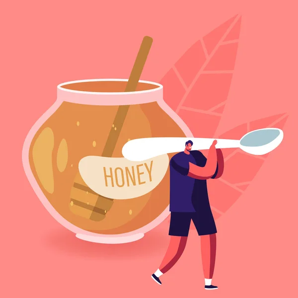 Natural Healthy Sweeteners Concept. Piccolo personaggio maschile portare cucchiaio enorme vicino vaso di vetro pieno di miele. Industria apicola, Alimenti Dolci Ecologici, Nutrizione Pura. Illustrazione del vettore piatto del fumetto — Vettoriale Stock