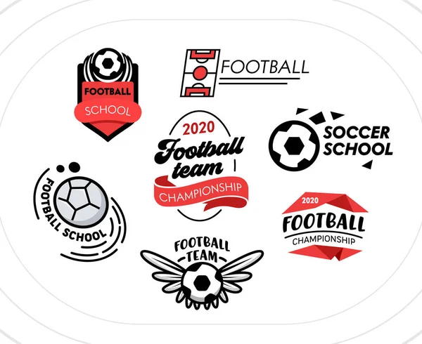 Fotbalové bannery, ikony nebo odznaky Set, Fotbalové míče Kreativní design prvky s typografií Izolované na bílém pozadí. Profesionální sportovní štítek, sportovní škola, vektorová ilustrace — Stockový vektor