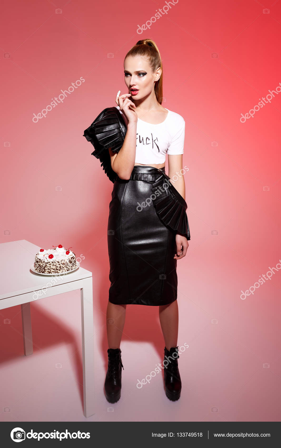dating millionaires melbourne how can carbon dating be used to reconstruct the history of a coral reef