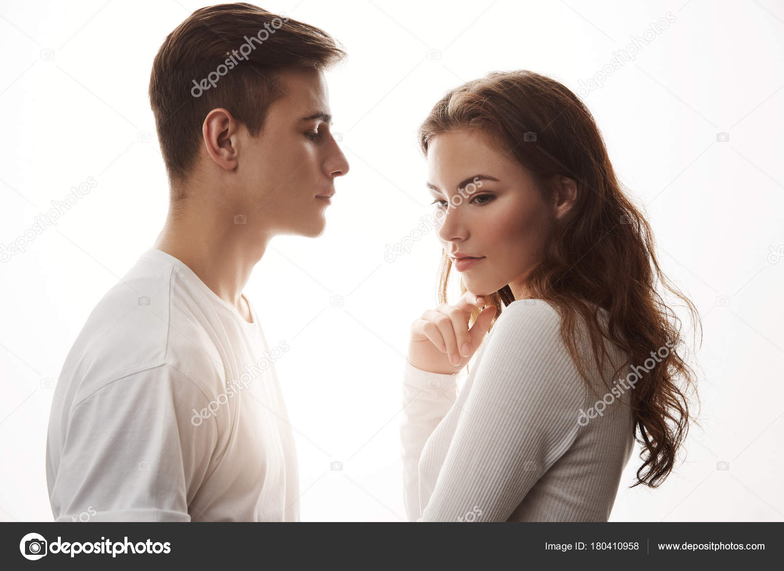 Ντροπαλός κορίτσι dating