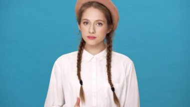Redhead pigtail thumbs It aint gonna lick itself hat