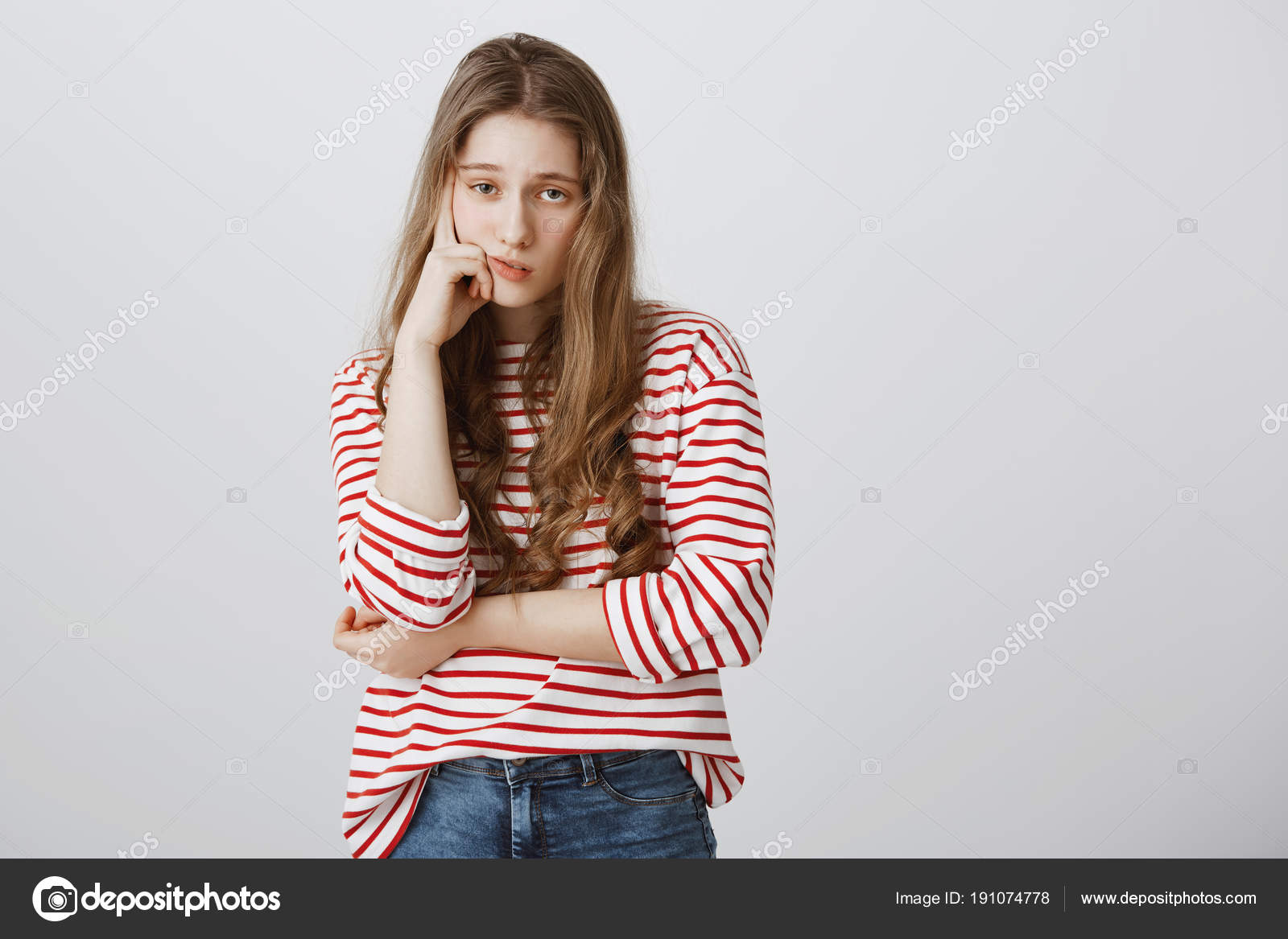 Wie man ein Mädchen, das Sie Dating-interessiert halten