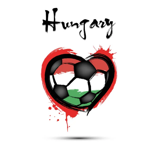 足球作为心脏形状的匈牙利国旗的颜色 — 图库矢量图片
