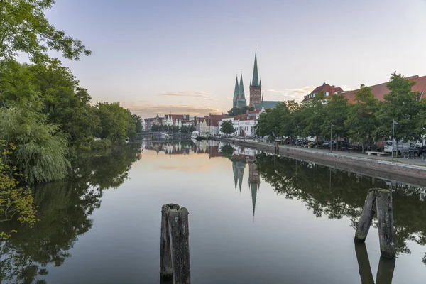 Obertave en Luebeck durante el amanecer — Foto de Stock