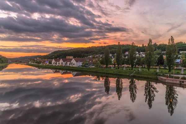 Sunset at the europa canal in Regensburg with view to the highway bridge — Stock Photo, Image