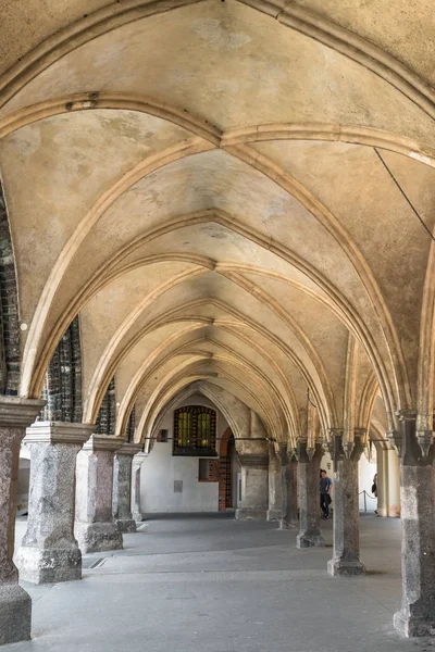 Voûte nervurée de la mairie de luebeck — Photo