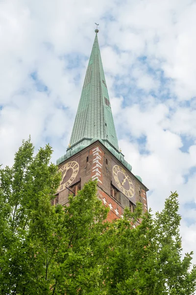 Церковь Святого Якоби в Любеке, Германия — стоковое фото